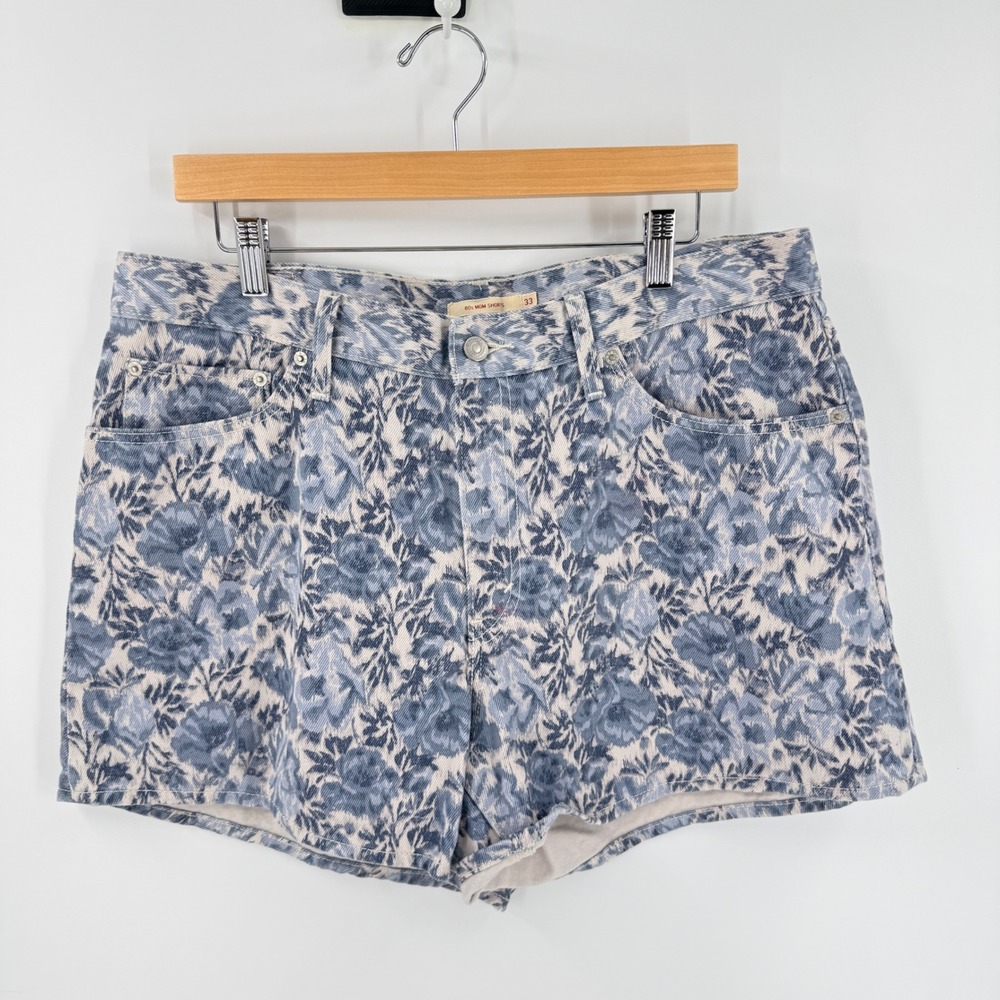 Levi's 80s Mom Shorts Blue Size 33 Floral Print High Rise Denim Retro